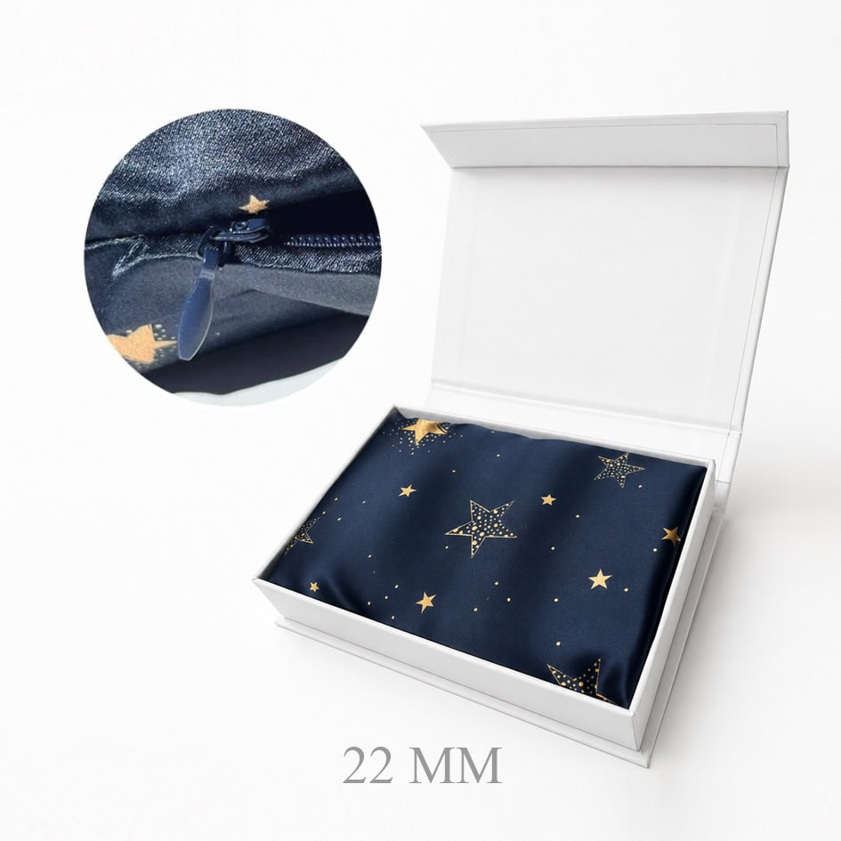 Mulberry šilko pagalvės užvalkalas Midnight Stars 22 mm dėžutėje